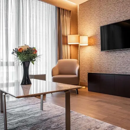 Radisson Collection Hotel, Vadistanbul 5*