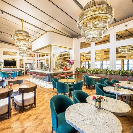 Radisson Collection Hotel, Vadistanbul