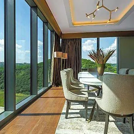 Radisson Collection Hotel, Vadistanbul מלון 5*