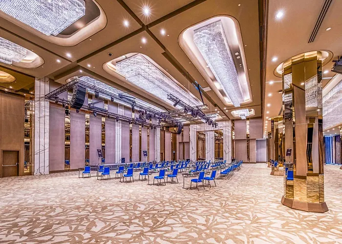 Radisson Collection Hotel, Vadistanbul Hotel 5*