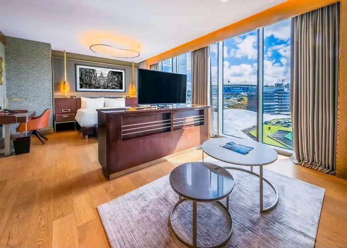 Radisson Collection Hotel, Vadistanbul Hotel 5*